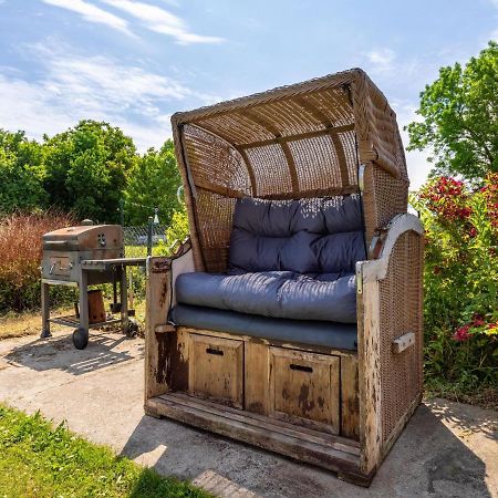 Snug Holiday Home In Divitz Spoldershagen Near Skydiving Dış mekan fotoğraf